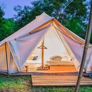 Tente de luxe Lodg'ing Nature Camp Dordogne, Lacave (Lot)